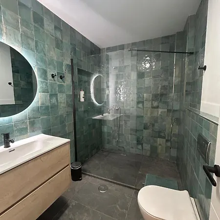 Apartment 52 New Wifi 60 M2 *